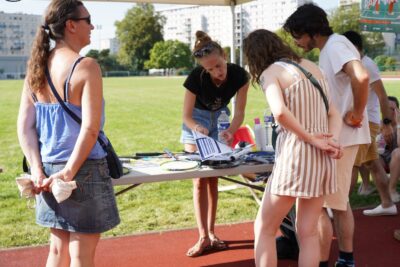 Agrandir l'image 10 sur 77, fenêtre modale