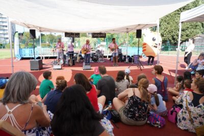 Agrandir l'image 3 sur 77, fenêtre modale