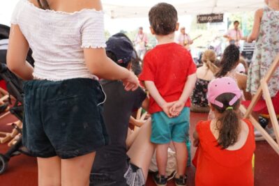 Agrandir l'image 2 sur 77, fenêtre modale