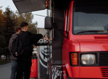 foodtruck rouge - Agrandir l'image, fenêtre modale